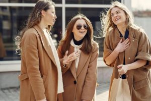 Childless Friends Quietly Become Their Social Circle’s Emotional Safety Net